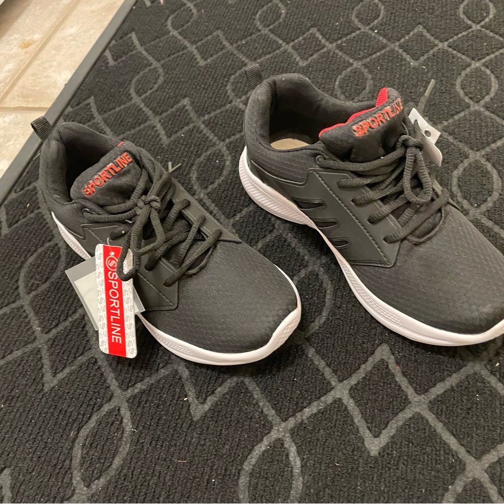 Sportline Black and Red Sneakers